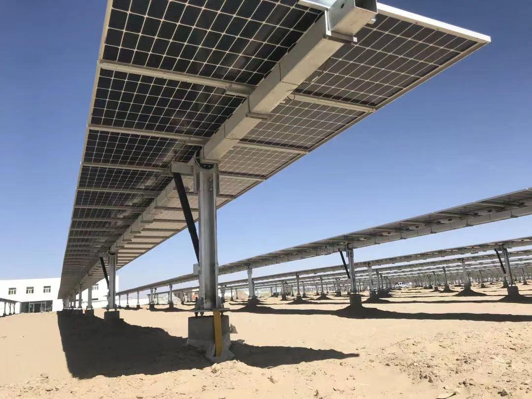 青海格尔木17MW智能光伏跟踪电站